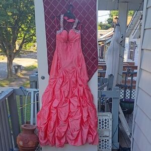 Chic Coral Strapless Prom Dress